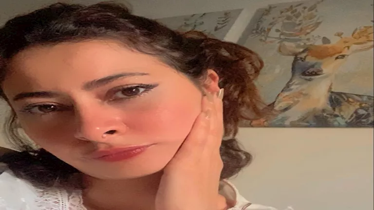 اعتراف صريح.. رحمة أحمد توضح حقيقة ارتدائها الحجاب وكواليس أعمالها الفنية مخرجاتك: عنوان واحد فقط بدون شرح بدون علامات تنصيص صياغة بشرية 100% مختصر — واضح — مفيد — جذاب العنوان الأصلي: “ما قولتش اتحجبت”.. رحمة أحمد تكشف كواليس رحلتها الفنية