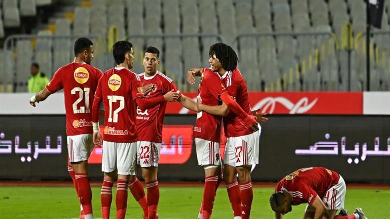 الأهلي يصطدم بفريق زد في صراع مثير لاقتناص قمة الدوري المصري المتغير أشكالها موعد المباراة والتشكيل المتوقع الأهلي يصطدم بفريق زد في صراع مثير لاقتناص قمة الدوري المصري